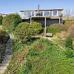 Holiday home Pet Friendly In With Wifi
